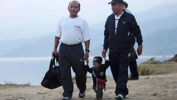 Nepal teen to stand tall as world's shortest man