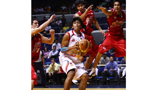 Alaska, San Mig crush rivals