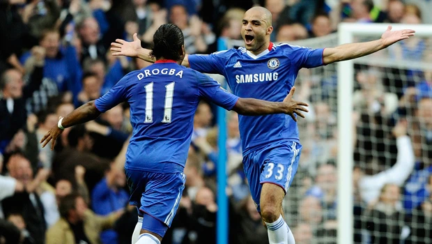 Chelsea goes 4 points clear as Liverpool stumbles