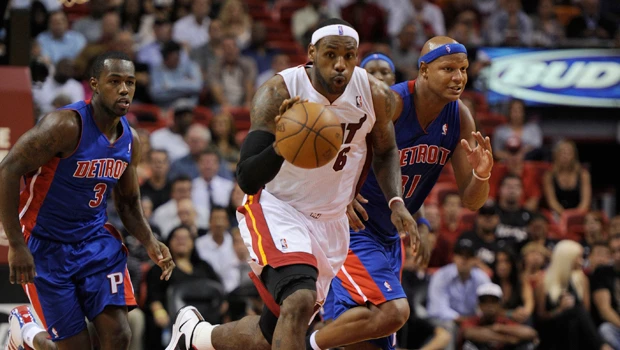 LeBron’s Heat odyssey begins with win over Pistons