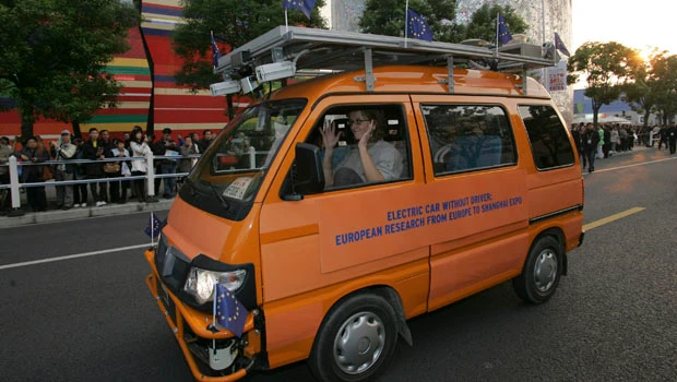 Driverless vans end 13,000-km test drive to China