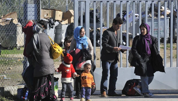Migrants stream into Greece ahead of EU deployment