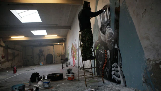 Hands off my house: Dutch outlaw squatting
