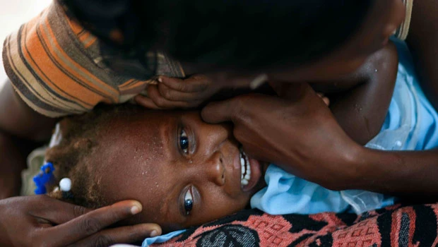 Cholera outbreak spreads toward Haiti's capital