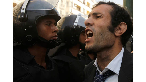 Egypt detains 156 protesters over church riots