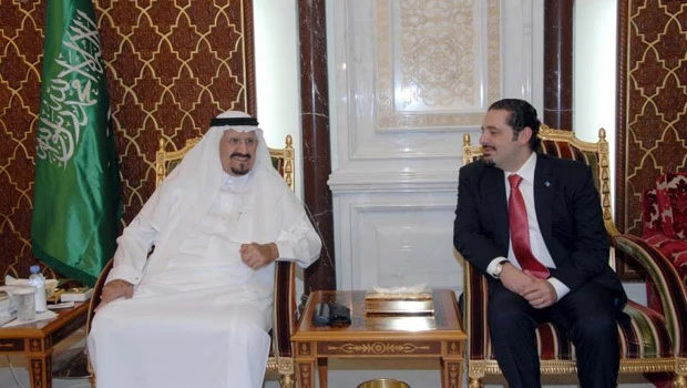 Sultan receives Hariri in Agadir