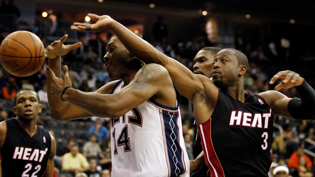 Heat offense blows away Nets 101-78