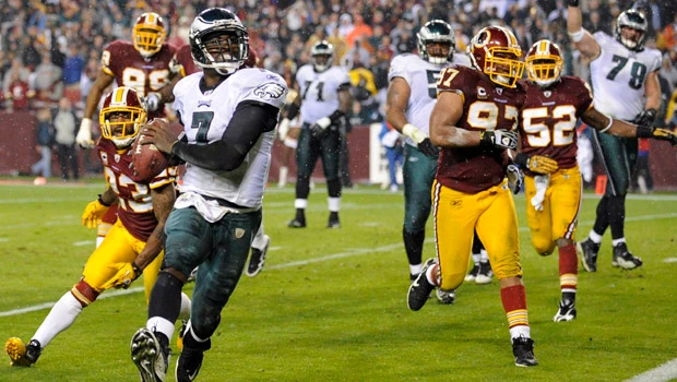 Vick dazzles as Eagles rout Redskins