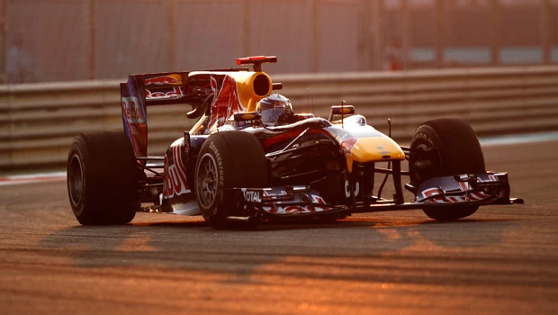 Vettel on pole for Abu Dhabi title decider