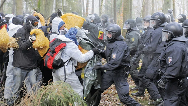 Protests at German nuclear waste train turn violent