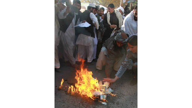 Afghan election workers arrested