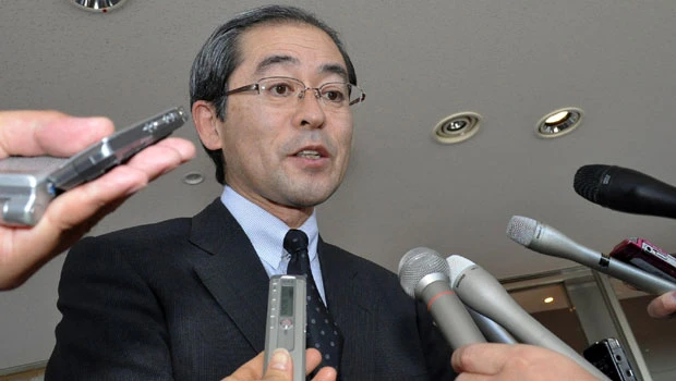 Japan warns Russia against visits to disputed isles