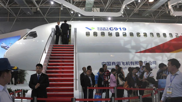 China’s Comac gets orders for 100 passenger jets