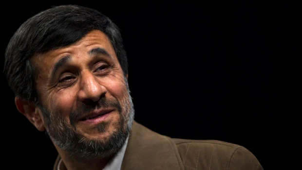 Ahmadinejad comes under criticism from elite military force