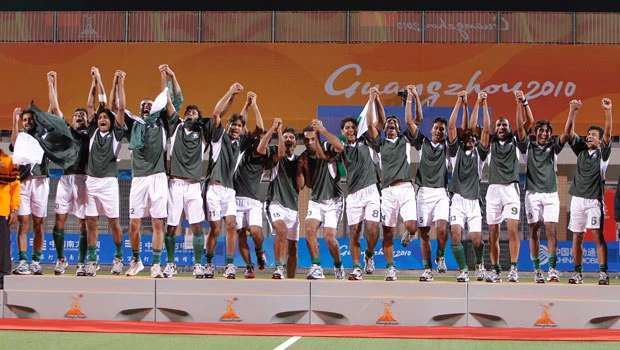 Jamal flops; Pakistan win rare hockey title