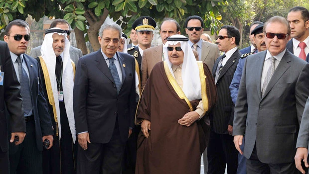 Five pacts inked in Cairo boost Arab security