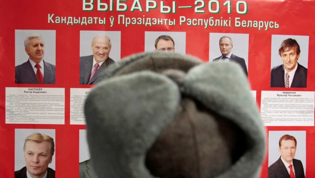 Lukashenko, set for re-election, scoffs at opponents