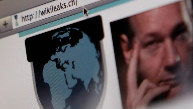 Australia says Assange entitled to consular help