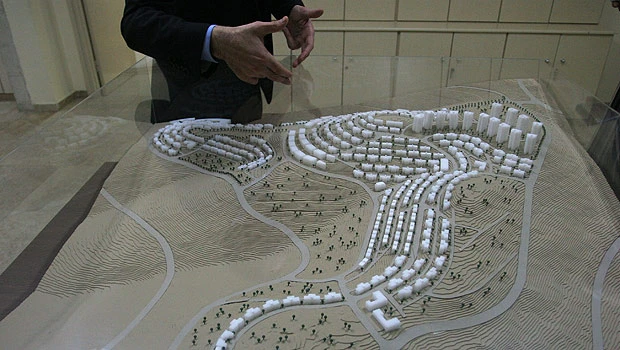 Israeli firms to build Palestinian city