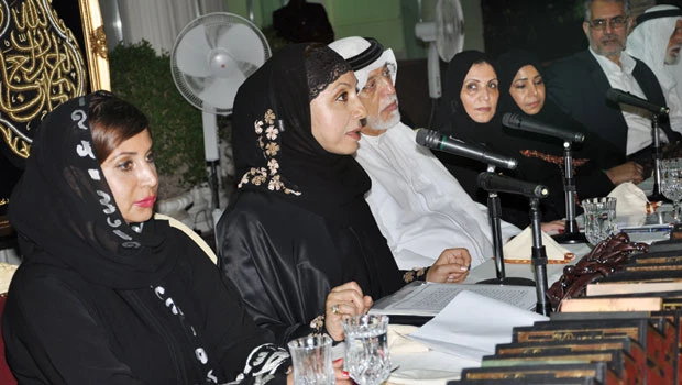Women seek greater role in literary clubs
