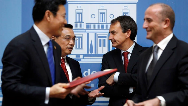 China to buy $7.9 billion of Spanish debt