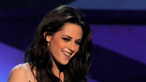 ‘Twilight’ star talks privacy, money in Vogue