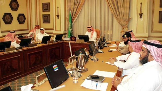 Things will return to normal in 24 hours: Jeddah governor