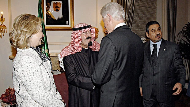 Clintons congratulate king