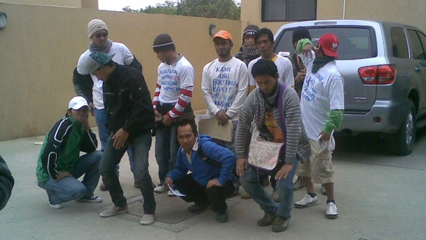 Stranded Filipino workers stage protest in Riyadh