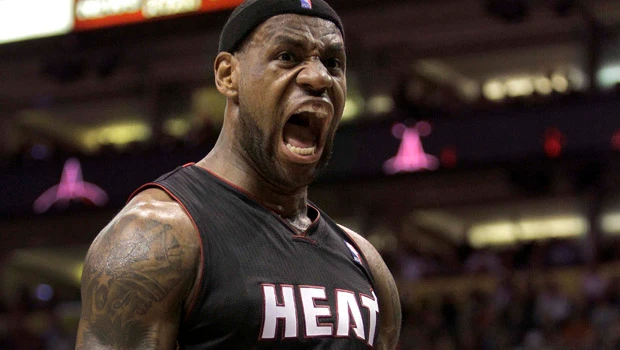 Brilliant Spurs hammer Thunder