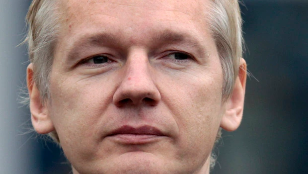 Journalists back Assange as whistle-blower fears execution
