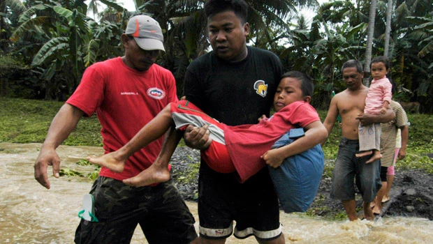 Philippine floods toll at 54; fishing ban imposed