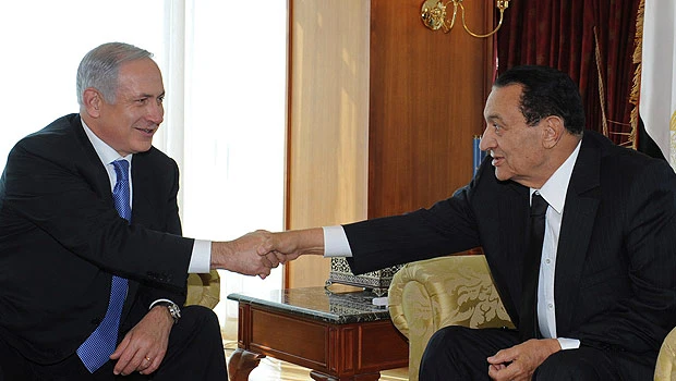 Mubarak tells Israel to revise its stance
