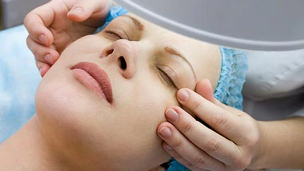 Peeling: A sensational feeling for glowing skin