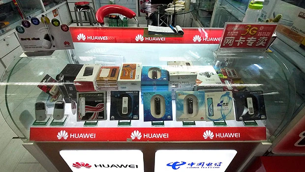 Telecom giant Huawei calls off US deal