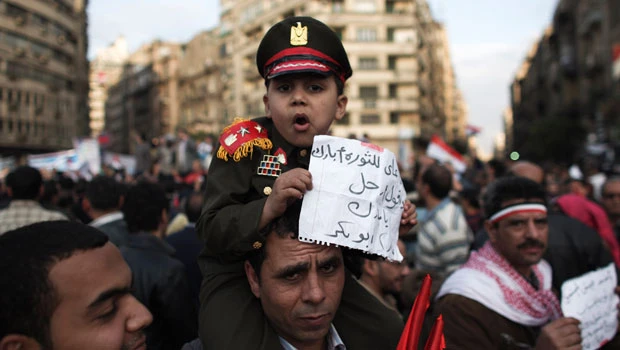 Egypt military meets amid anger
