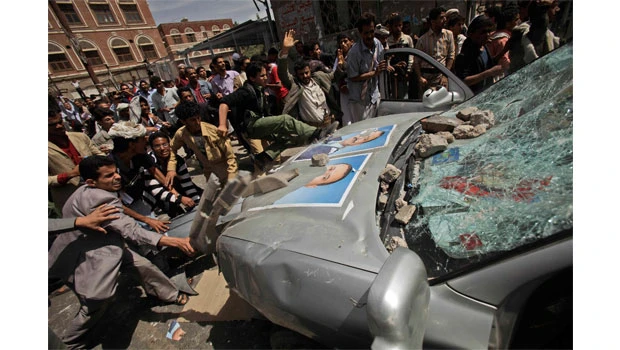 Yemenis step up rallies to dislodge ruler
