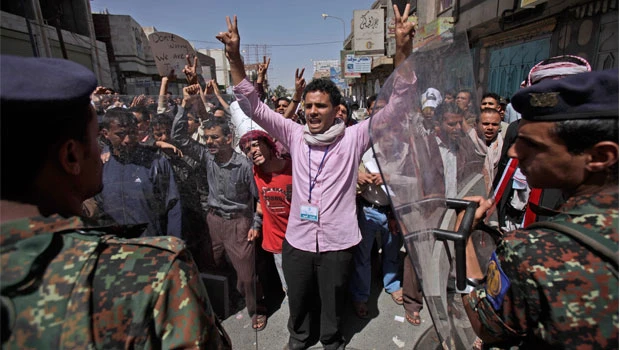 7 Yemeni MPs resign in major blow to Saleh