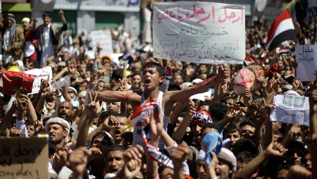 Saleh extends olive branch as protesters vow to press on