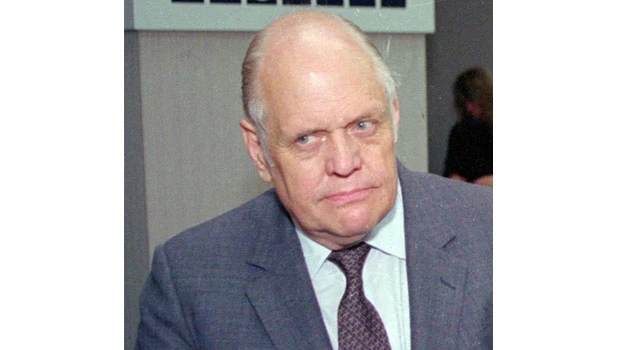 Computer pioneer Ken Olsen dies at age 84