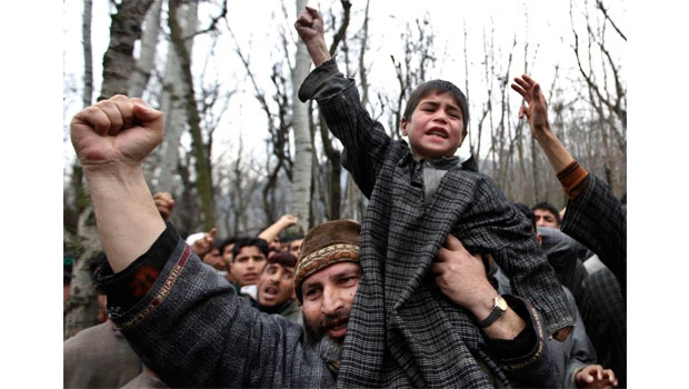 Thousands protest killing in Indian-held Kashmir