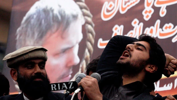 CIA man refuses to budge in Pakistani court