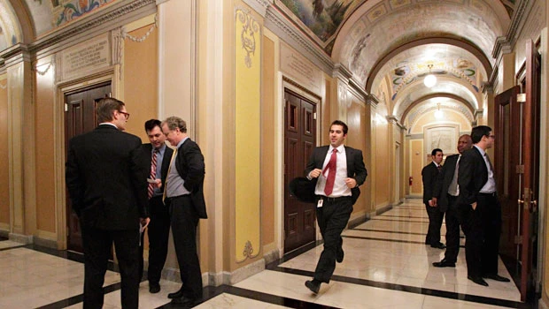 US House defies Obama, passes spending-cut bill