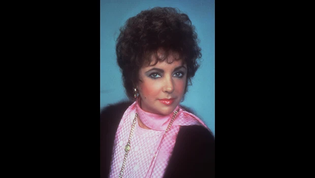 Elizabeth Taylor letters reveal her love at age 17