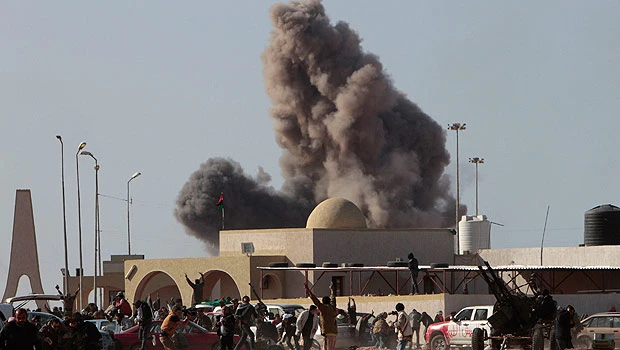 GCC seeks no-fly zone as Libya battle rages