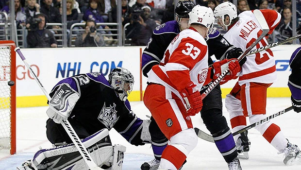 Miller brace powers Red Wings to victory