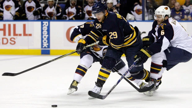 Sabres rout Thrashers to gain ground in playoff race
