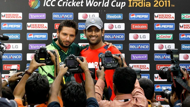 Pakistan aims to shoot down favorites India