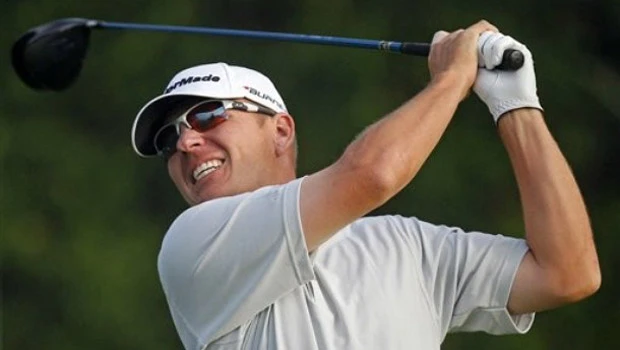 Willis, Couch tied for the lead in Tampa