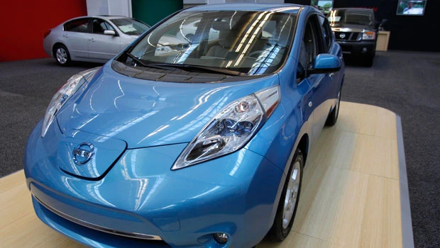Nissan unveils electric sportscar based on Leaf